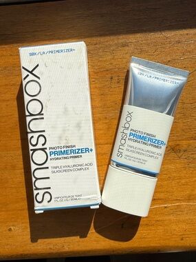 New Smashbox Photofinish Hydrating Primerizer